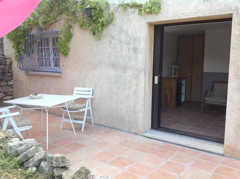 Le Patio Fleuri Hotel Lorgues Quarto foto